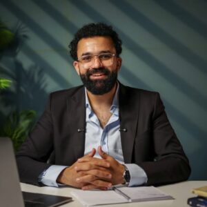 باقة مدير خبير - ٤ دورات متكاملة في التسويق والتشويق والأفكار والتسويق الشخصي